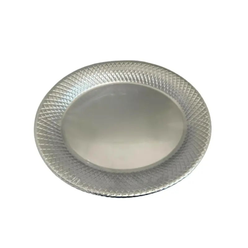 17.75" X 12.75" Silver Oval Disposable Metallic Serving Tray 1