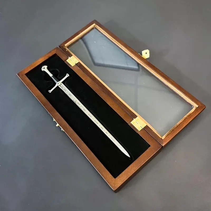 Andúril Replica Mini Sword – Lord Of The Rings 1