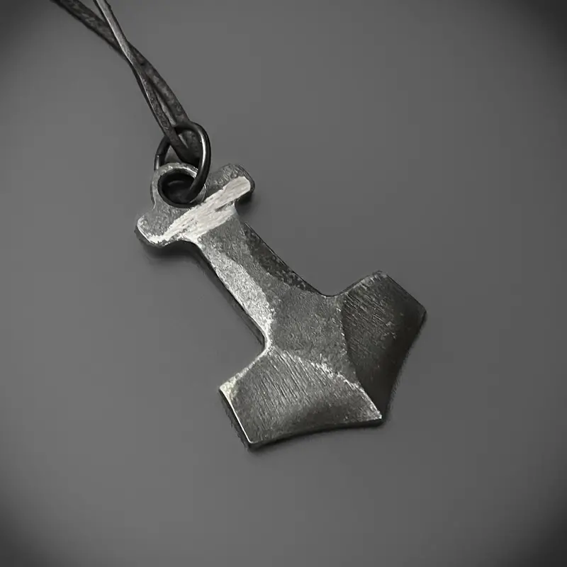 Artisan-Forged Thor'S Hammer Pendant 1