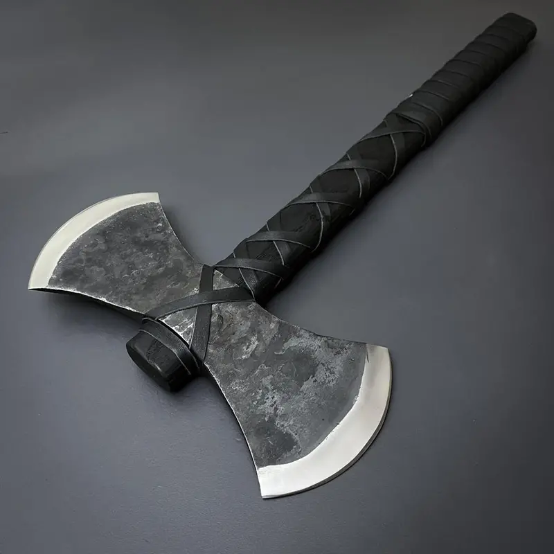 Black Double-Bit Axe – Dual-Blade Forging Tool 1