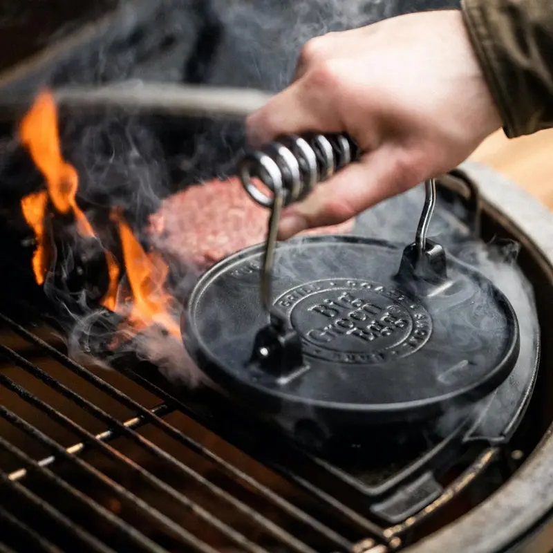 Cast Iron Grill Press – Even Heat Distribution & Juicier Results 1