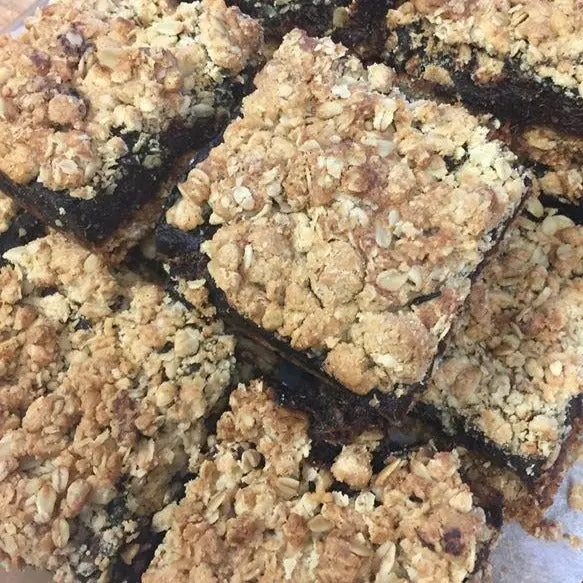 Chewy Date Square Treat – Classic Baked Bar 1