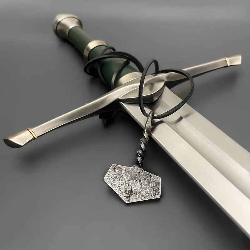 Classic Mjolnir Symbol Pendant 1