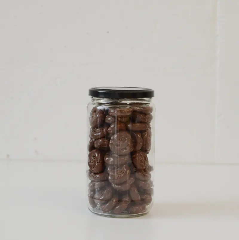 Dark Chocolate-Covered Pretzels – Crunchy & Indulgent Snack 1