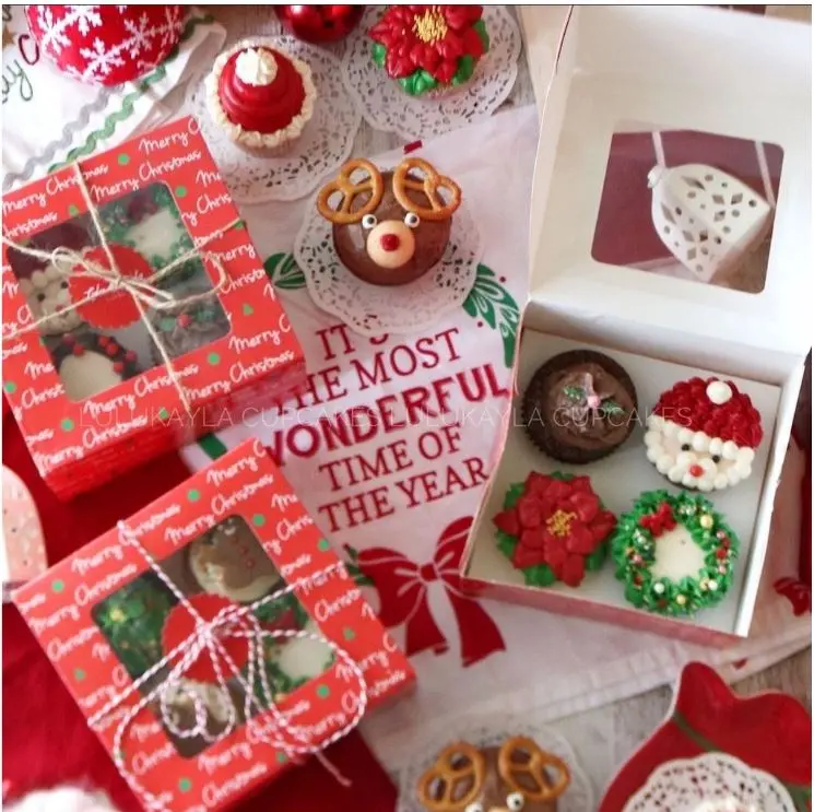 Festive Red And Green Gift Boxes For Cupcakes, Pastries, Cookies, And Christmas Cakes 1