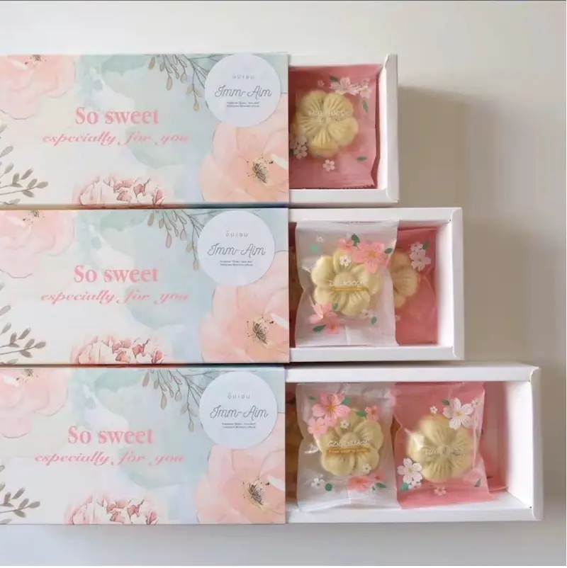 Floral-Print Sliding Lid Box For Pineapple Tarts, Mooncakes, And Gourmet Cookies 1