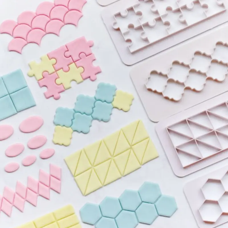 Geometric Honeycomb Cutter Set – Hexagon, Triangle, Oval, Square & More 1