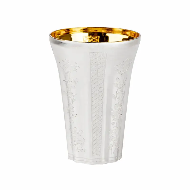 Set Of 10 Disposable Silver Kiddush Cups (5.5 Oz) With Gold Interior – Plastic 1