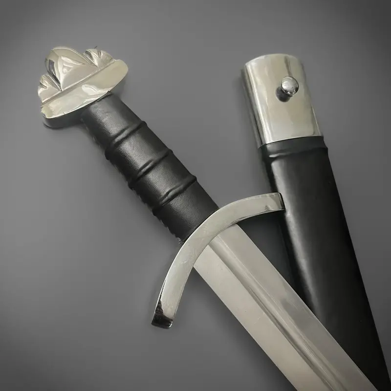 Three-Lobe Viking Sword With Matching Scabbard – Hand-Forged Replica 1