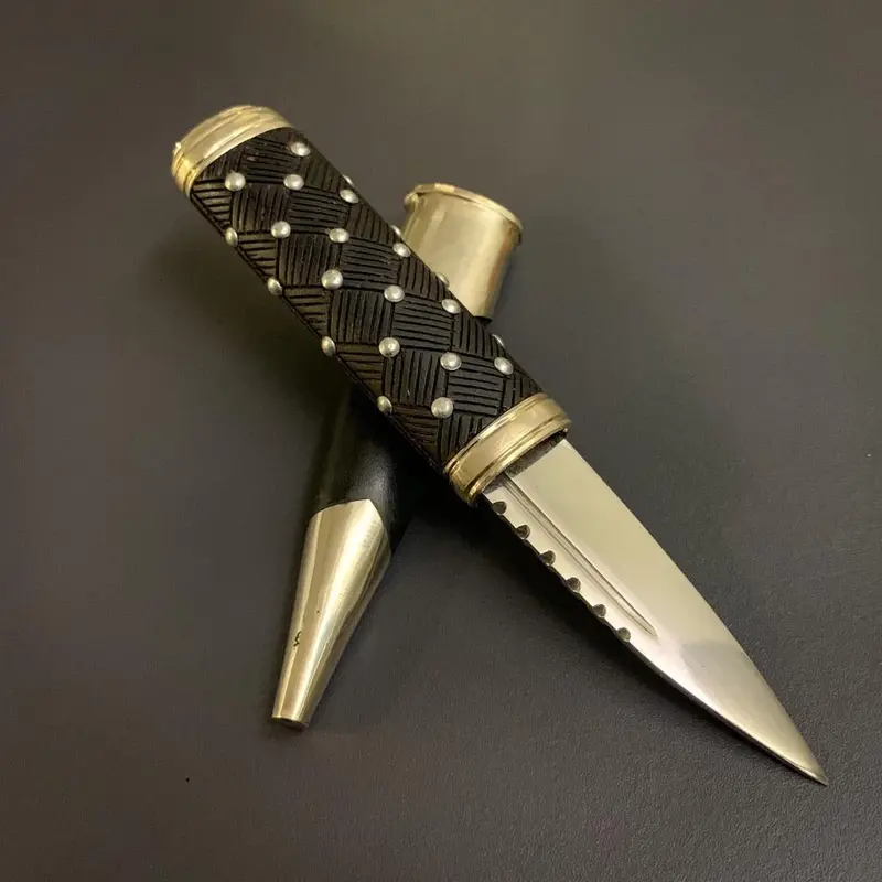 Traditional Military-Style Sgian Dubh Dagger 1