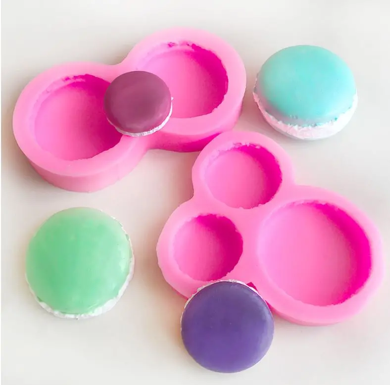 Two-Cavity Macaron Baking Mould – Precision Polycarbonate Tray 1